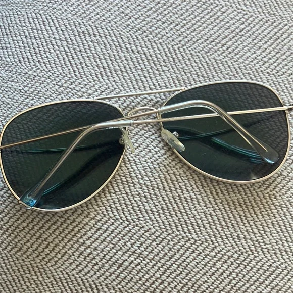 Aviator Sunglasses with Blue-Green Lenses - Picture 3 of 7